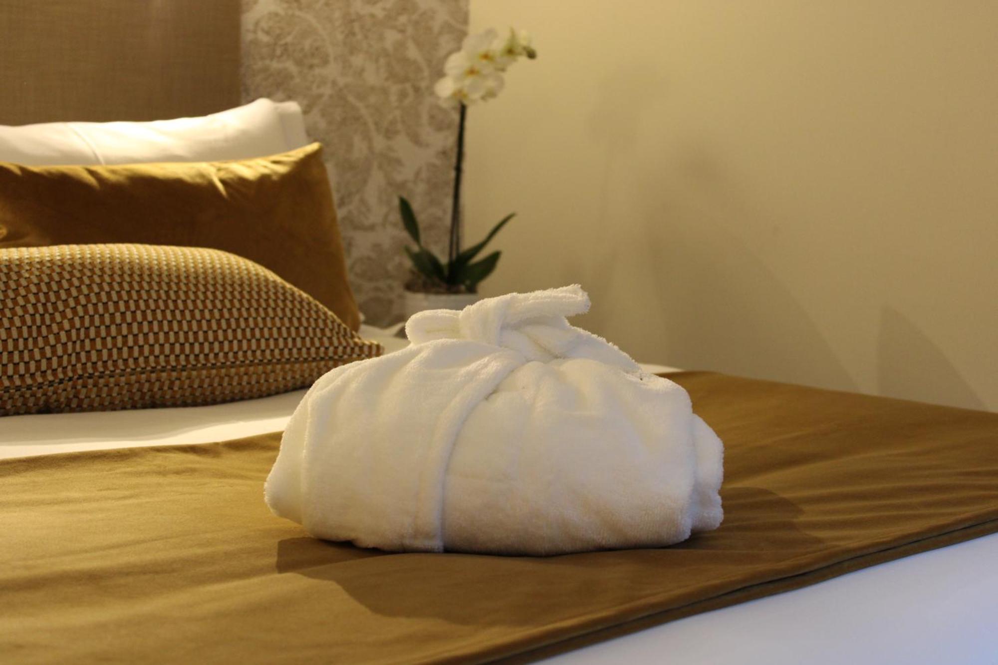 Hotel La Truffe Noire Brive-la-Gaillarde Esterno foto