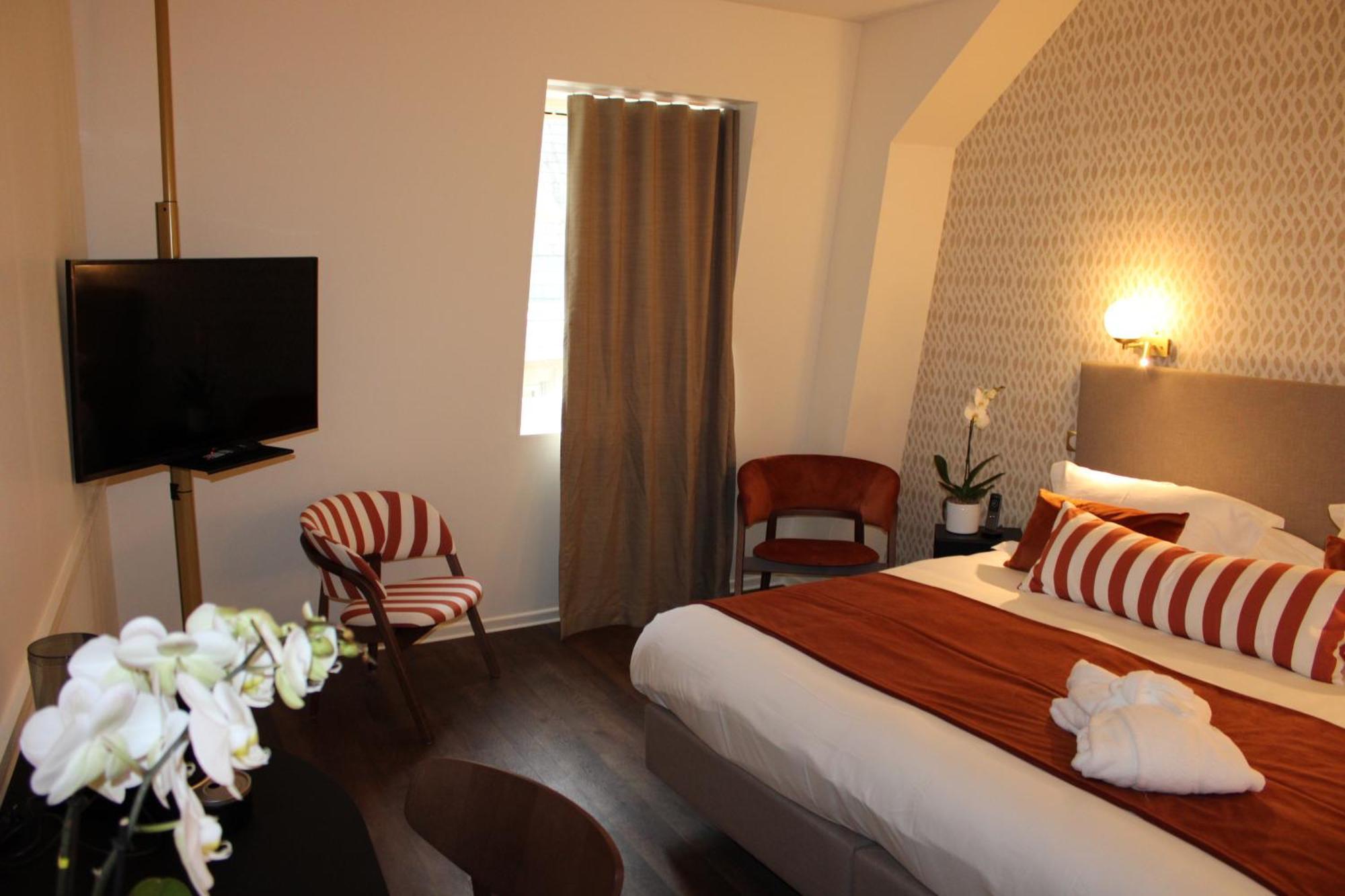 Hotel La Truffe Noire Brive-la-Gaillarde Esterno foto