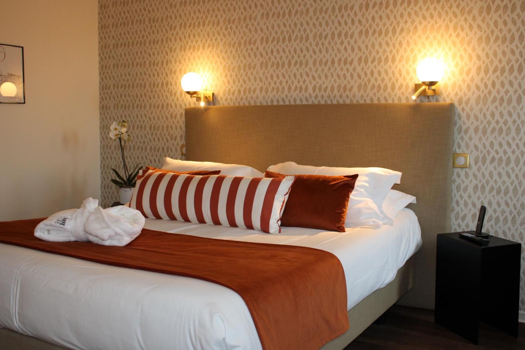 Hotel La Truffe Noire Brive-la-Gaillarde Esterno foto