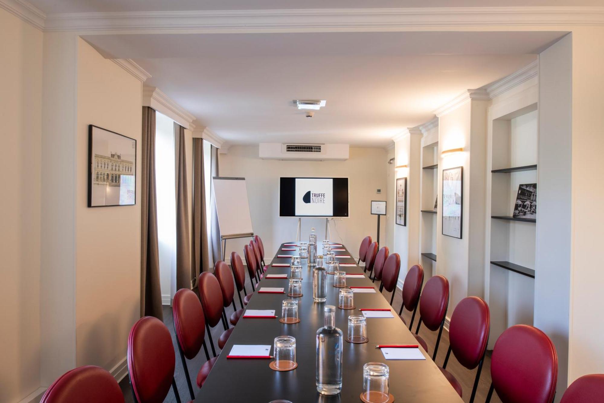 Hotel La Truffe Noire Brive-la-Gaillarde Esterno foto