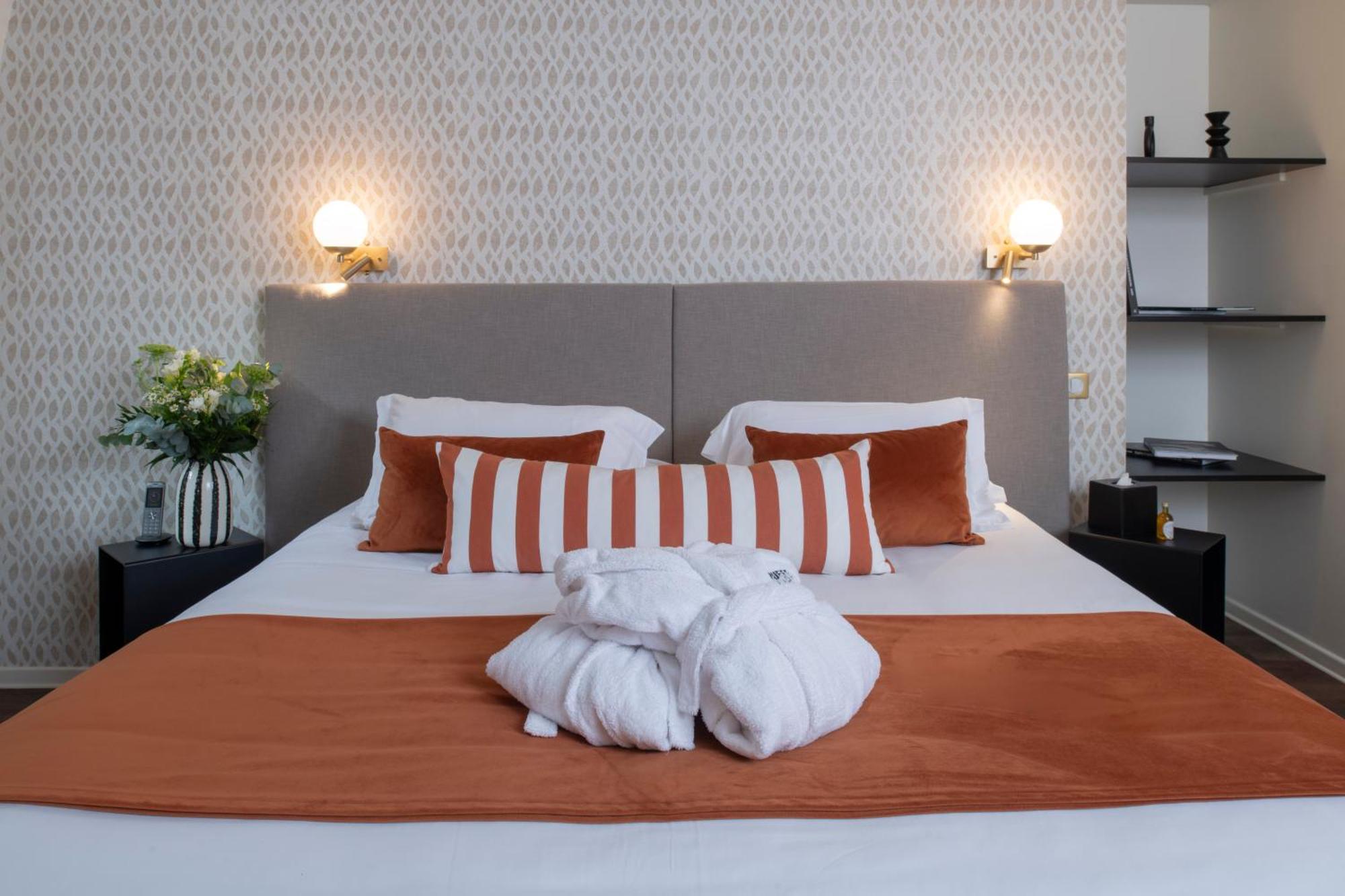 Hotel La Truffe Noire Brive-la-Gaillarde Esterno foto